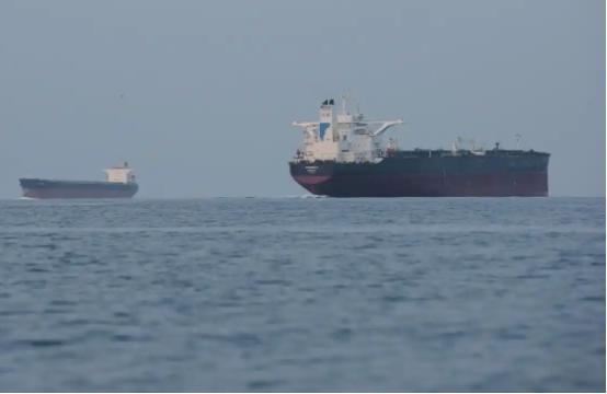 随着伊朗打印度邮轮、美国劫持伊朗商船并宣称要在东南亚扫荡伊朗背景邮轮，中东海域冲