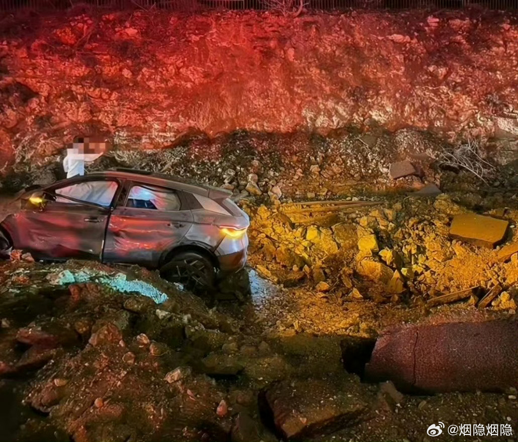 【又一台中国汽车在中东战乱中上热搜】上一次是小鹏G6挨了一导弹没起火没爆炸引发网