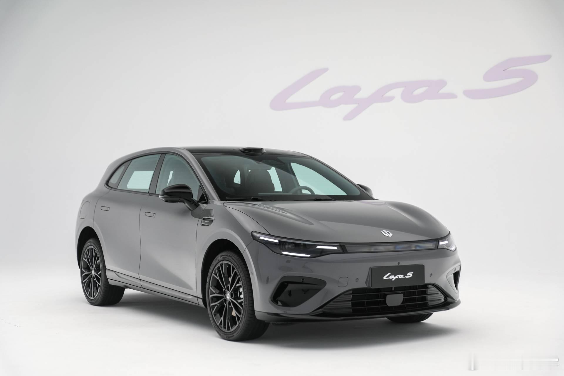 最近痴迷2厢小钢炮，异常痴迷。所以明天去广州车展，必须得看看零跑这个Lafa5你