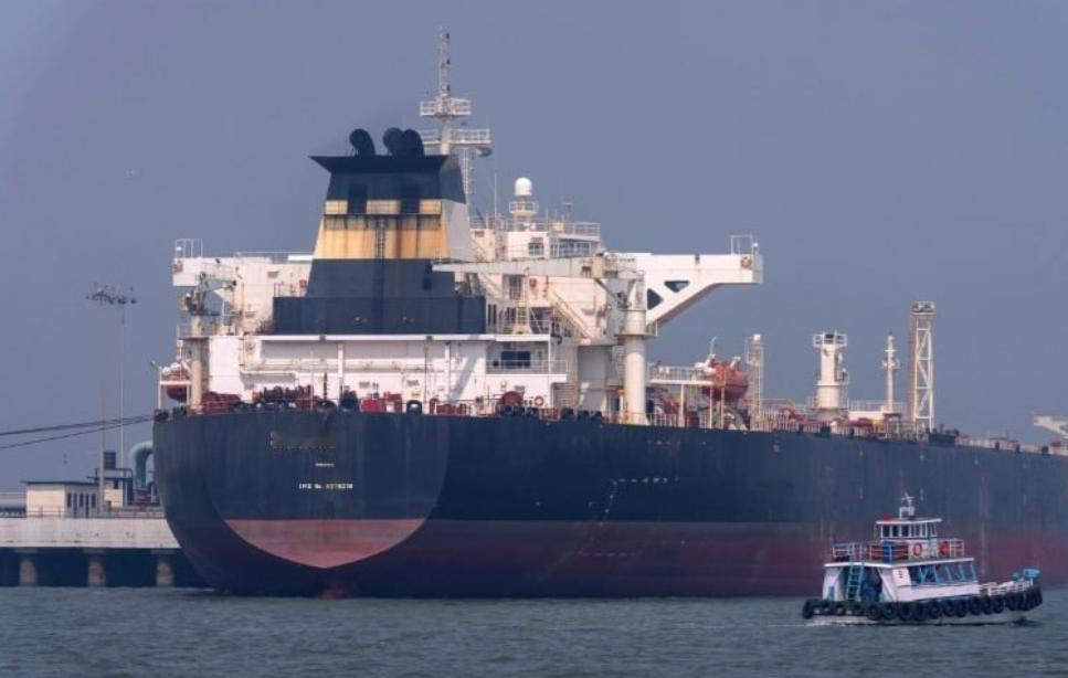 欧盟玩双标！嘴上制裁俄罗斯，背地里偷偷放宽石油运输

4月22号，欧盟偷偷改了对