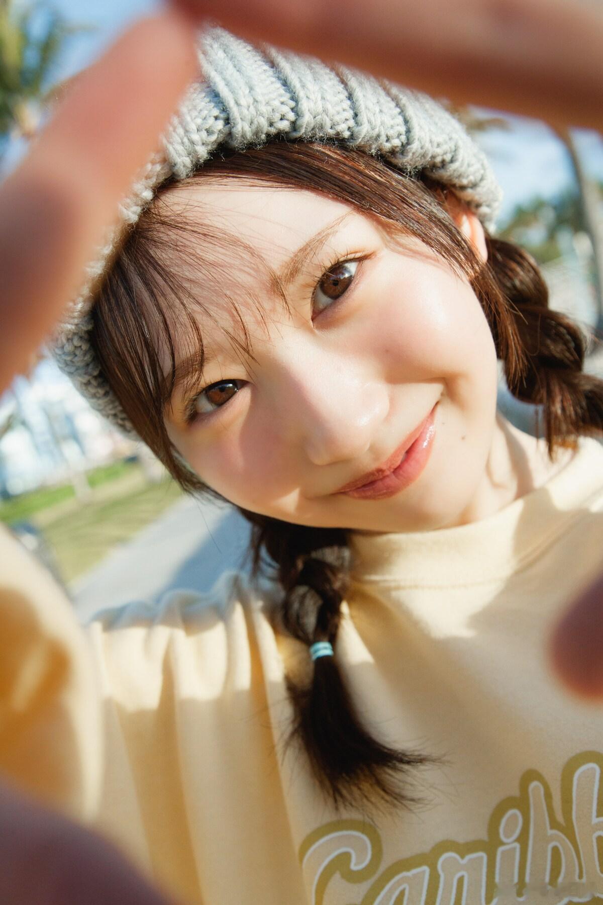 藤嶌果步 首部写真集将于8月4日发售。这是日向坂46 四期生首次推出的个人写真集