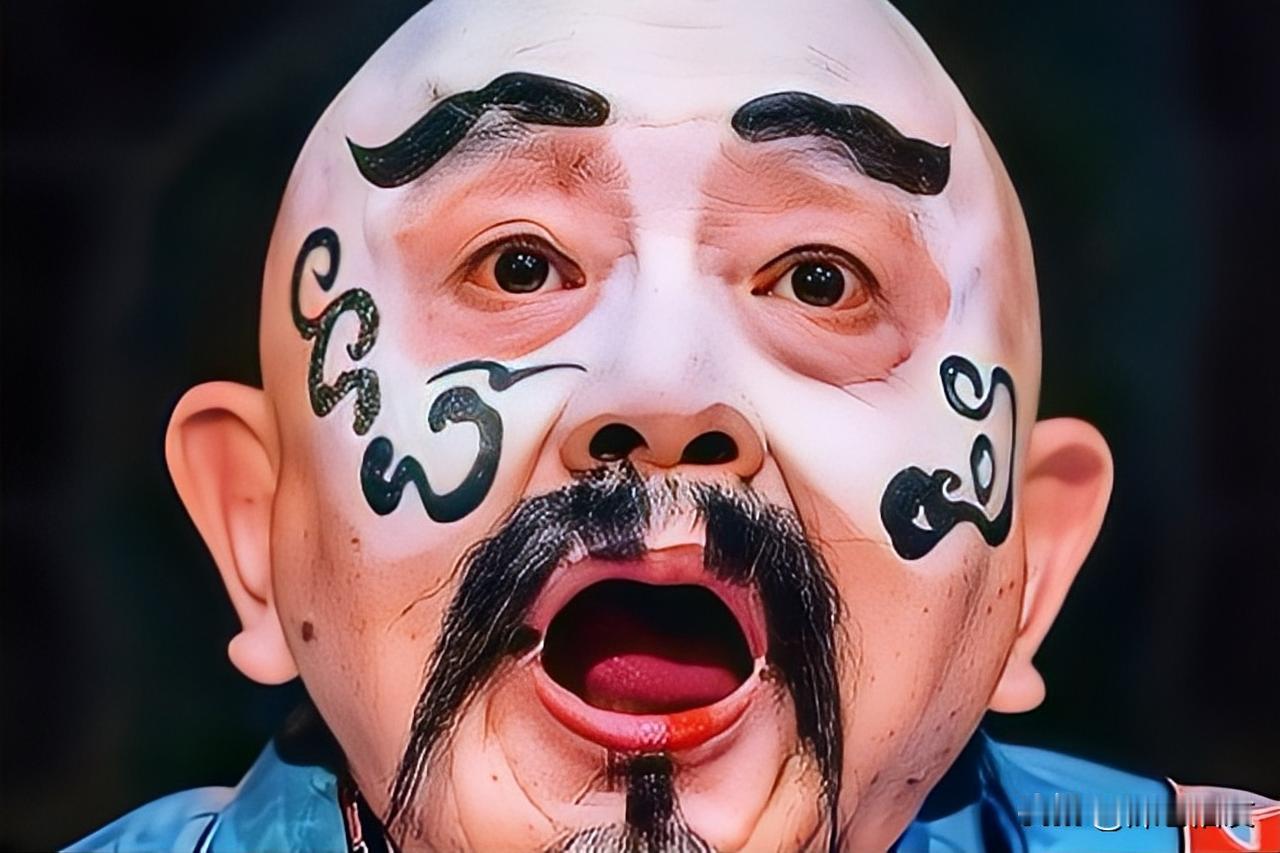 出门在外的称呼，别当真。

该叫老阿姨的叫姐，
该叫大姐的叫美女。

当然，别被