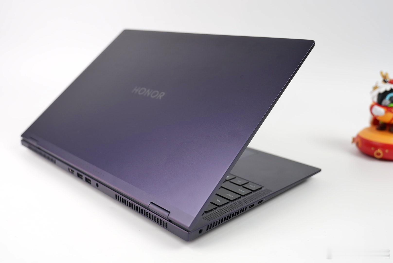 分享一组荣耀MagicBook Pro16的图赏，这个颜值真的挺不错，而且作为性