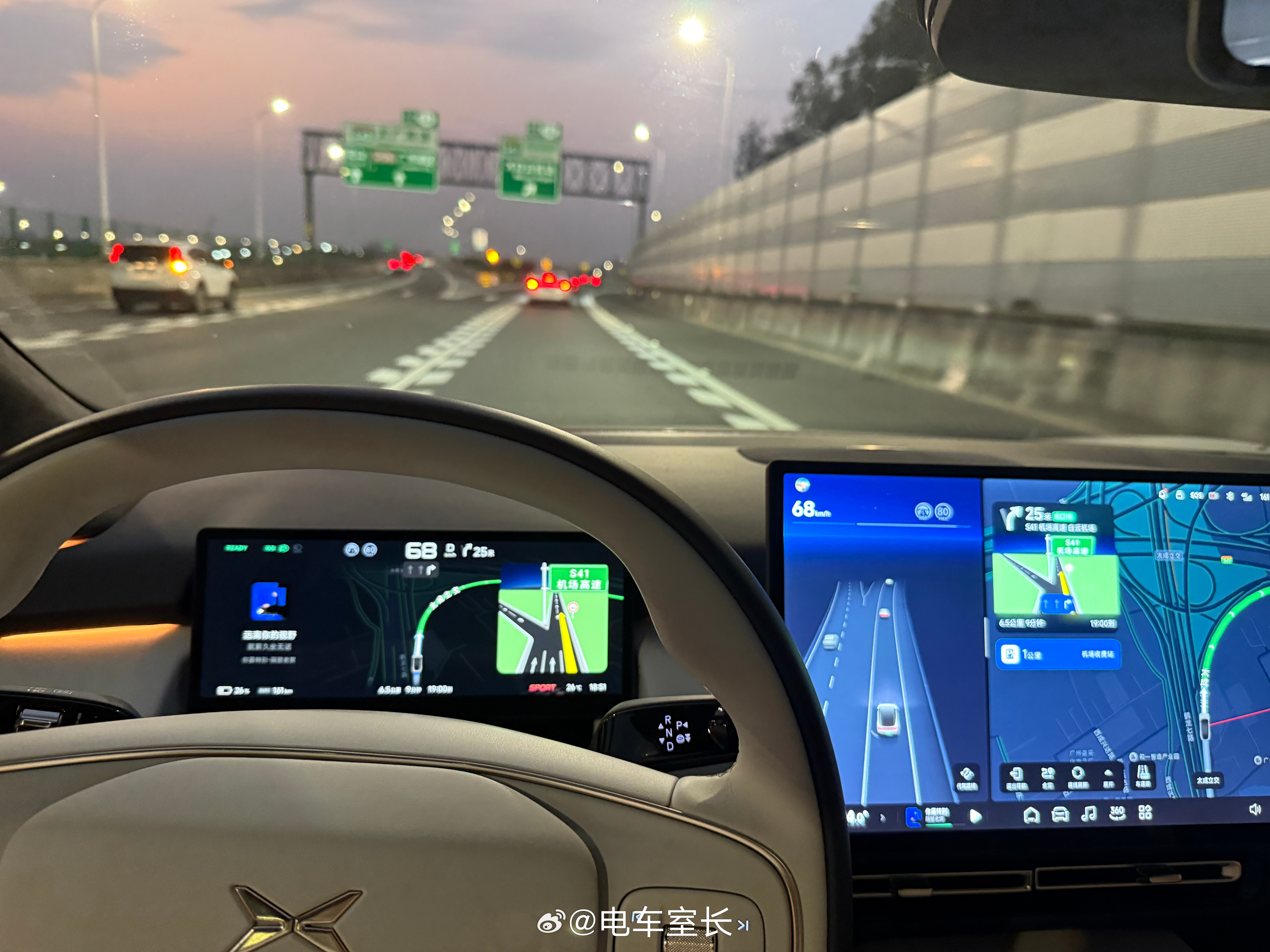 小鹏今天什么情况？两个高速匝道都没有主动并出，都是最后一秒手动接管的，刚还特地检