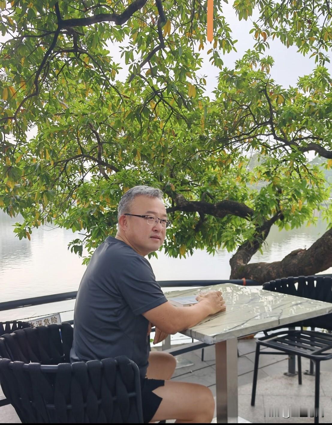 一位性学专家说：“正常的男人，身体没毛病、心理也健康，那肯定需要女人。如果一个男