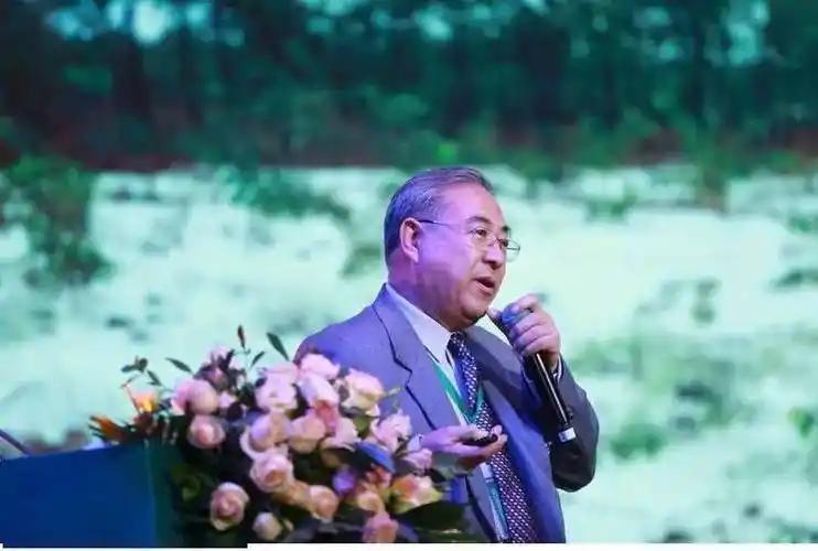 一个正厅级干部成为巨贪，终结在69岁！赃款催命啊！

30年，到手整整22亿！