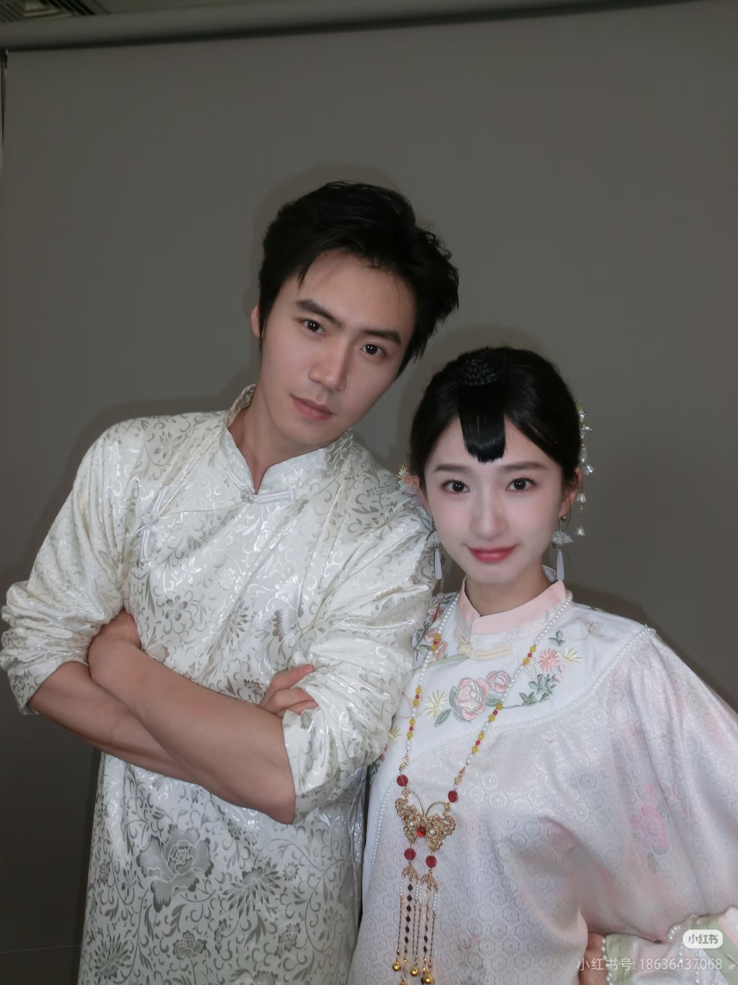 谭盐盐 蔡欣洋首搭《花轿女人和枪》 