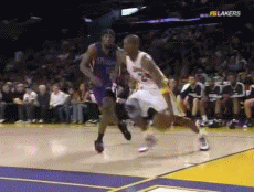 科比底线战斧劈扣！