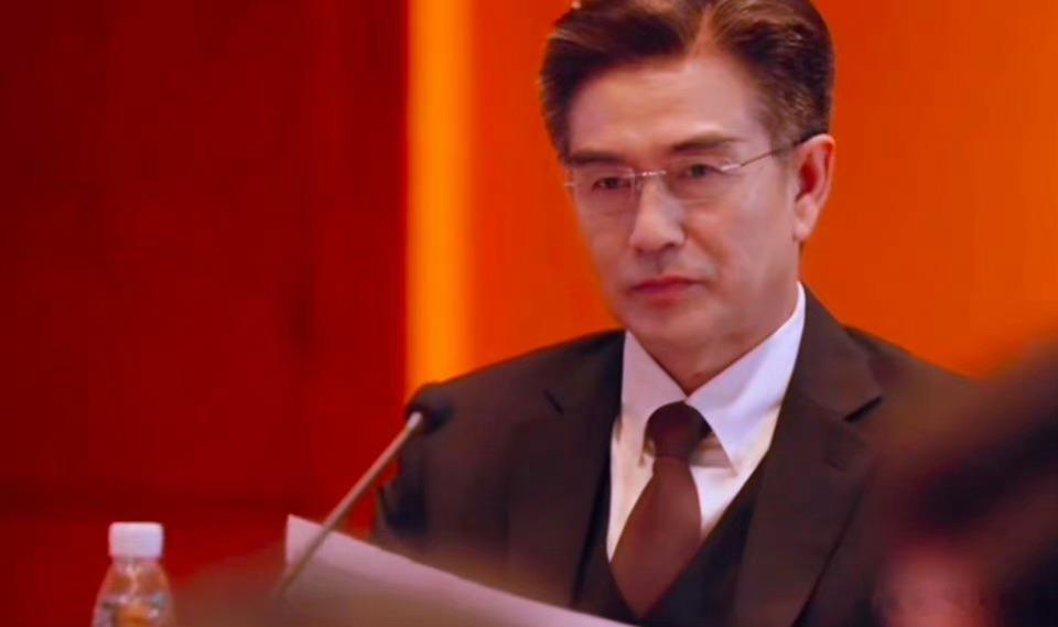 #建议高启兰去做孟家的女儿##这才像孟家培养出来的女儿# 不如说如果魏大勋在狂飙