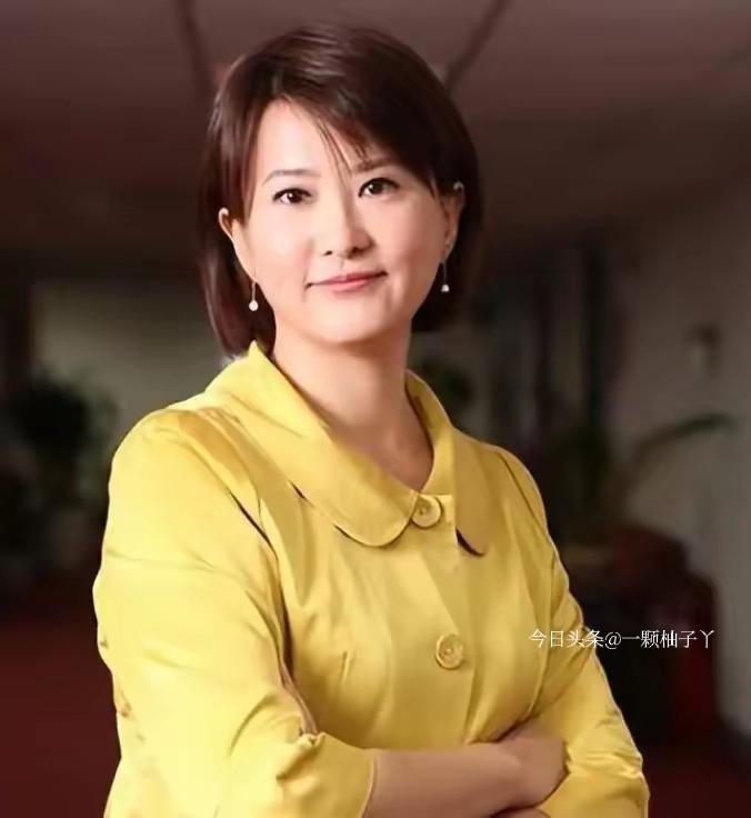 国民党“立委”王鸿薇在岛内政论节目上的一番发言，引发了两岸舆论的广泛讨论。她表示