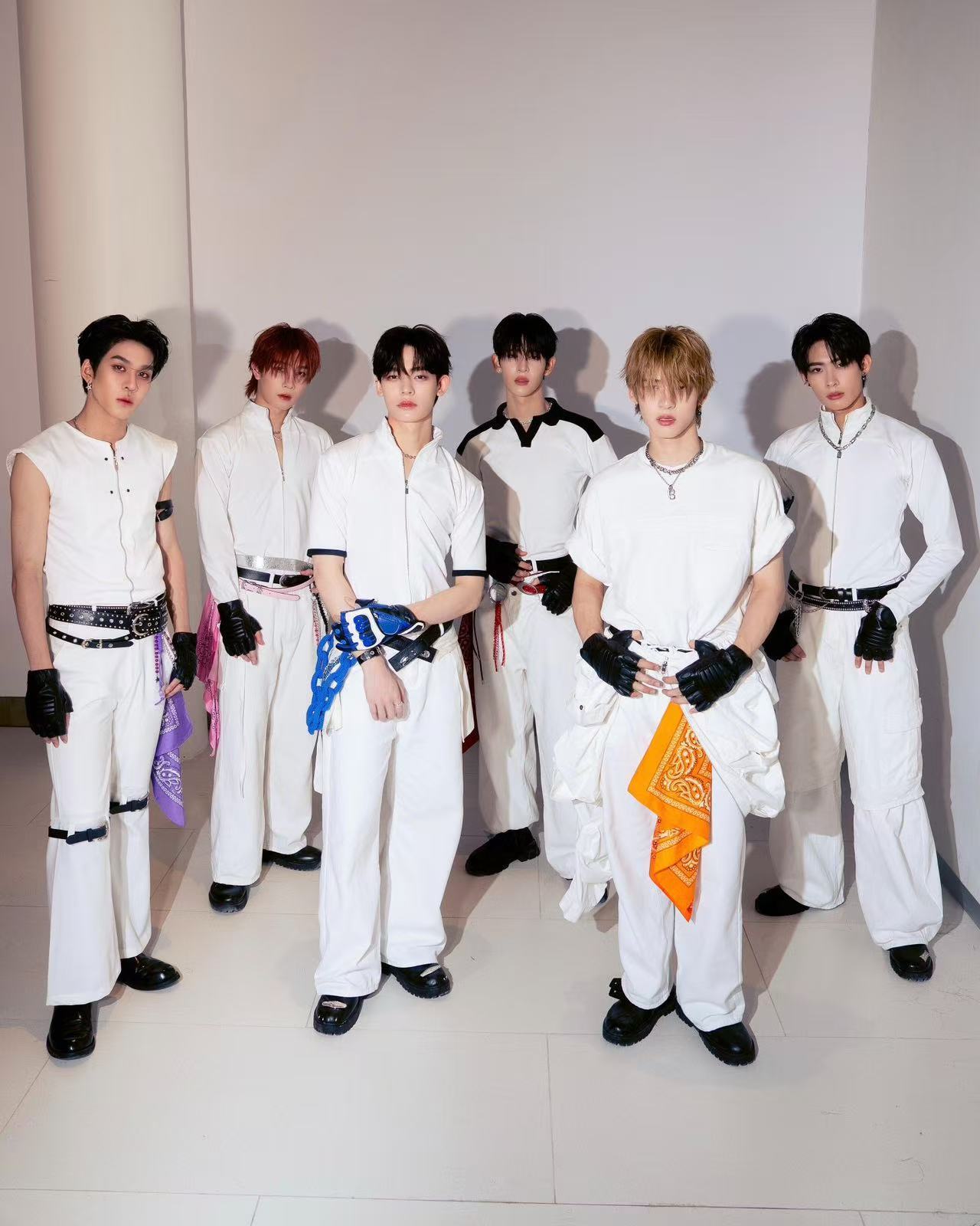 内娱首个杂技男团ADD盘点内娱身怀绝技的偶像 内娱舞台终于迎来杂技系男团！ADD