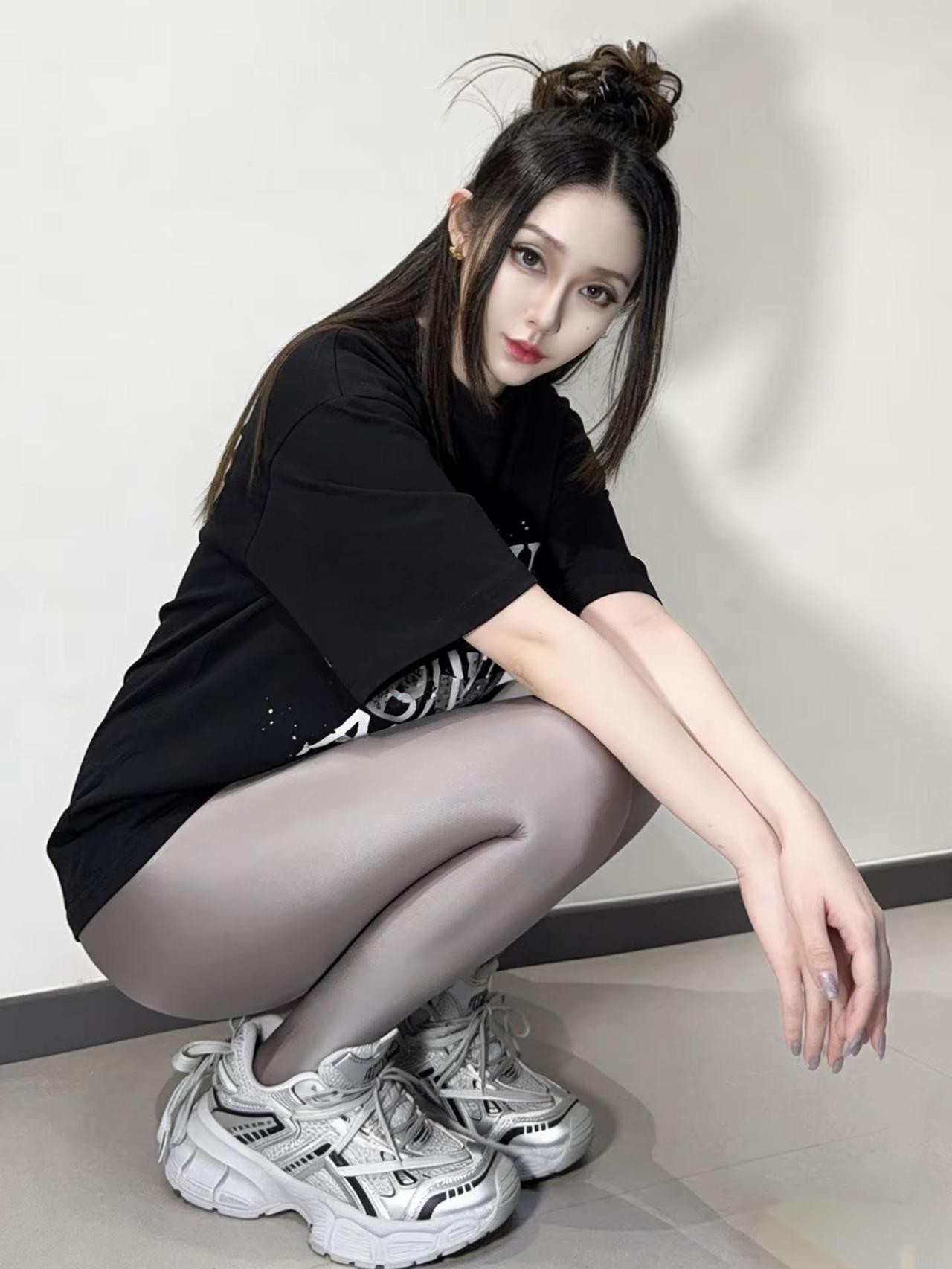 好喜欢我的裤子。感觉至上 光泽裤