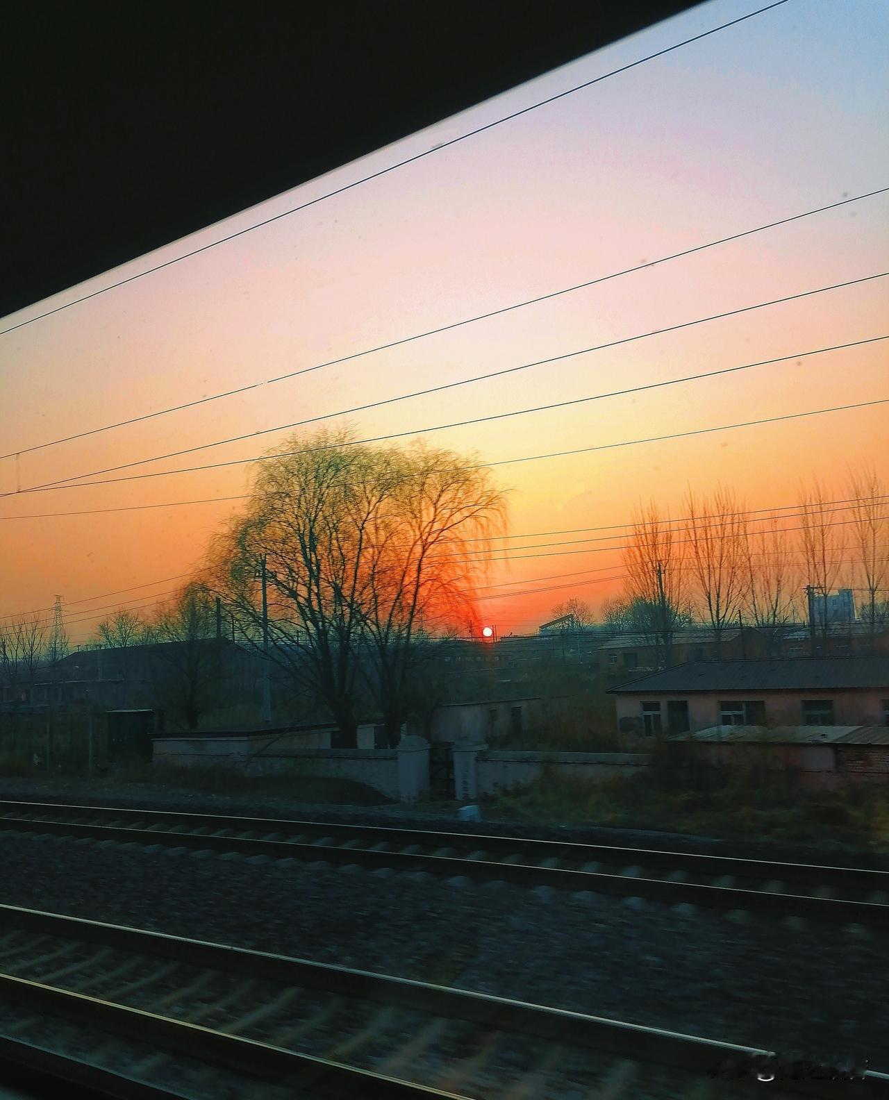 请告诉我些深情厚意的话语去喜欢一个为你撑腰和托底的人吧，慕强是一个人的本能，托底