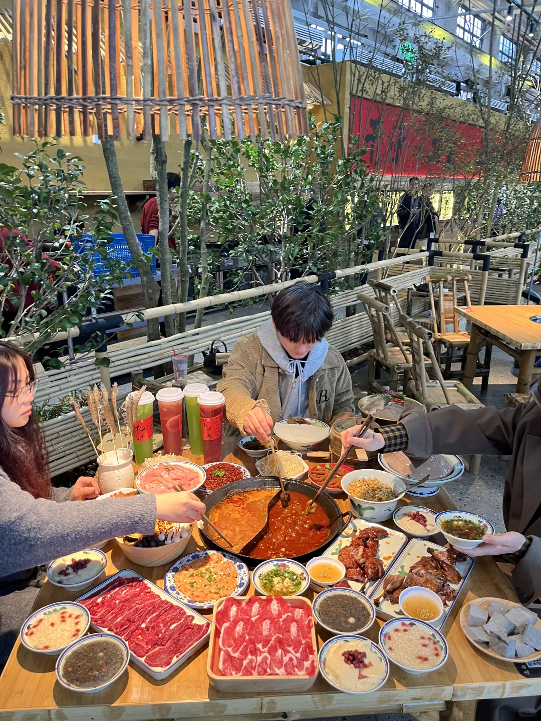 九江出息了！5000平的火锅村震撼到我了！！