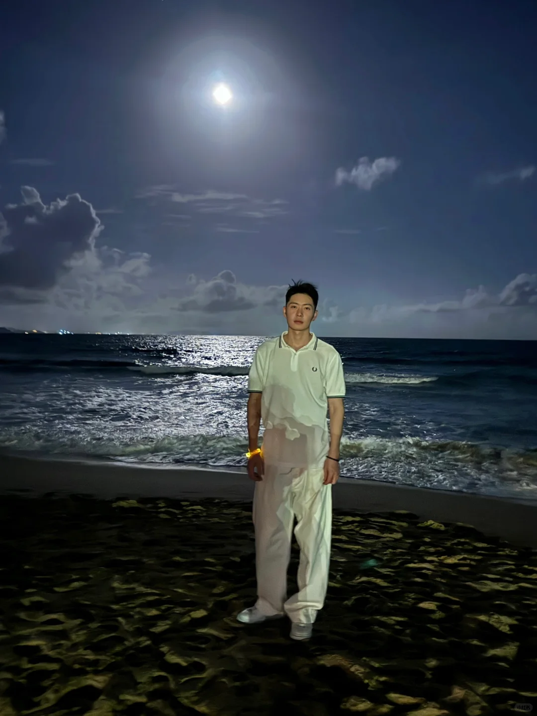 海上升明月