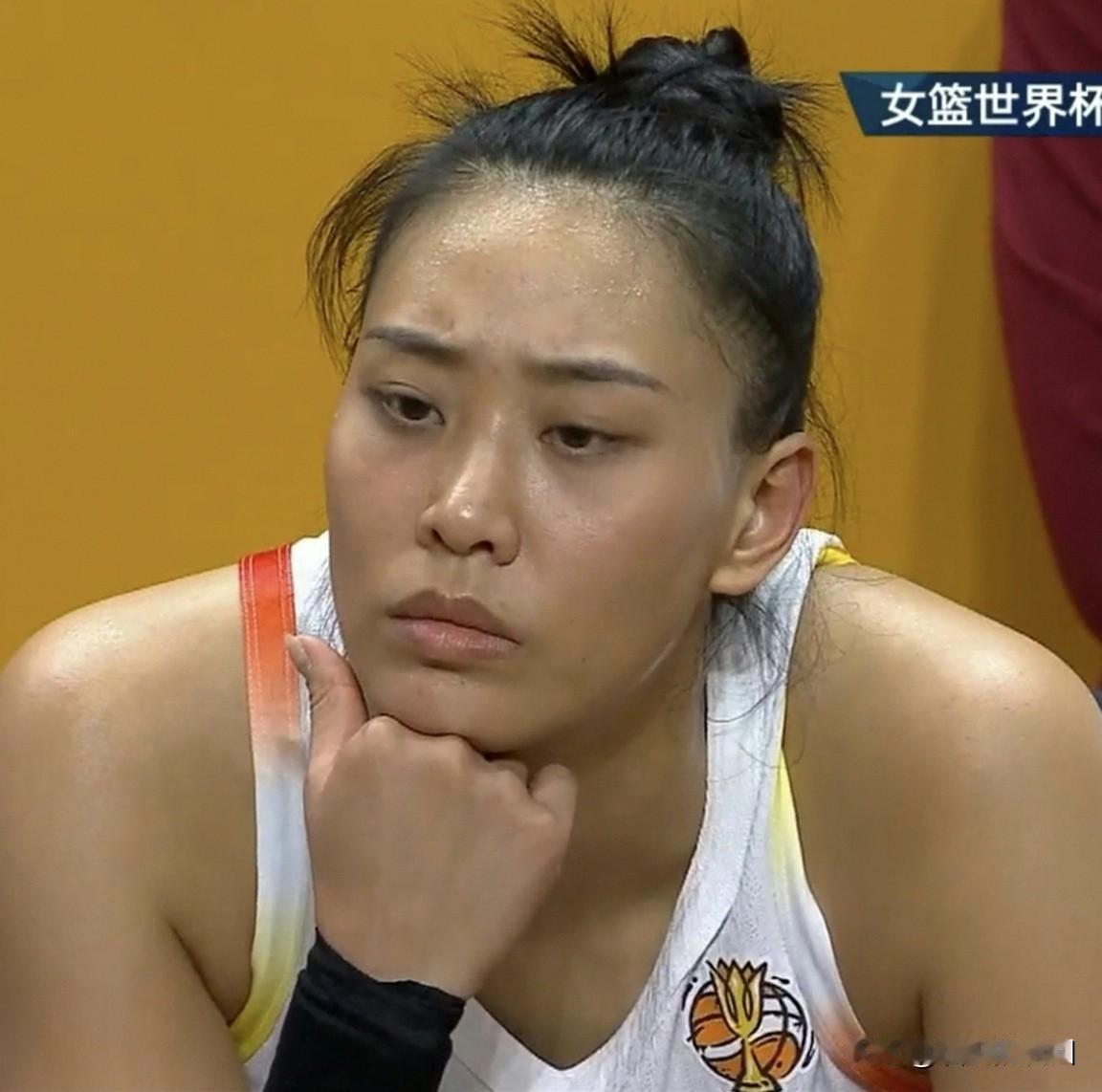 上半场落后17分，原因不是能力！
中国女篮太疲劳了，
第1节刚开场我们体能还比较