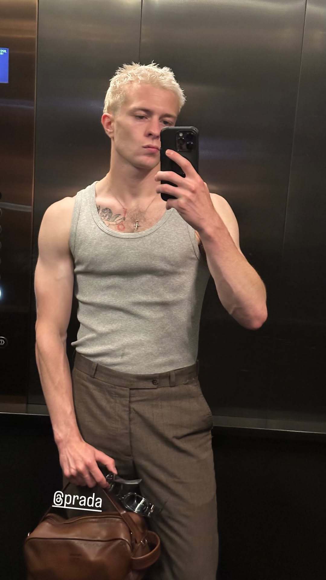Ruaridh Mollica 这位哥好帅！米兰男装周