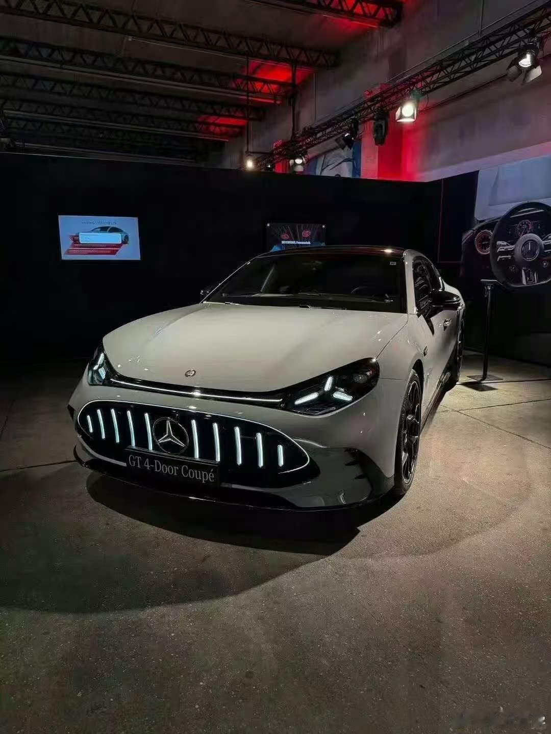 洛杉矶亮相的AMG GT纯电量产车你们觉得如何