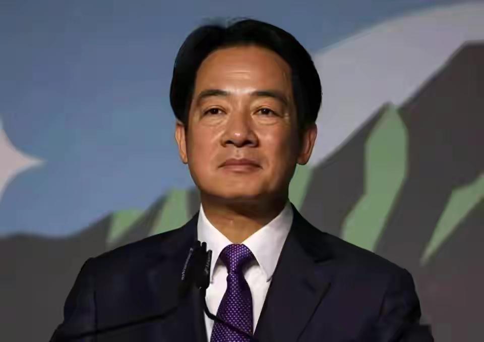 当全球超过50个国家不承认台湾护照的时候，就自然统一了。