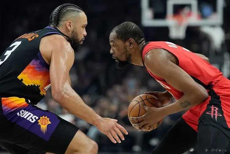 NBA常规赛继续进行，休斯敦火箭队（50胜29负）继续连胜。杜兰特得到24分，汤