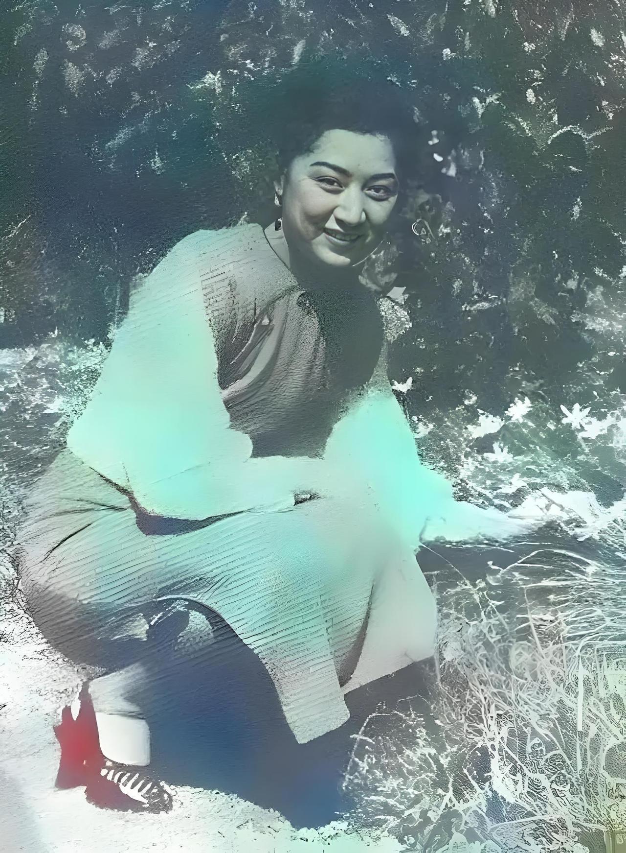 [微风]蒋经国不爱妻子蒋方良，不爱情人章亚若，唯独对顾正秋念念不忘，甚至还因爱而