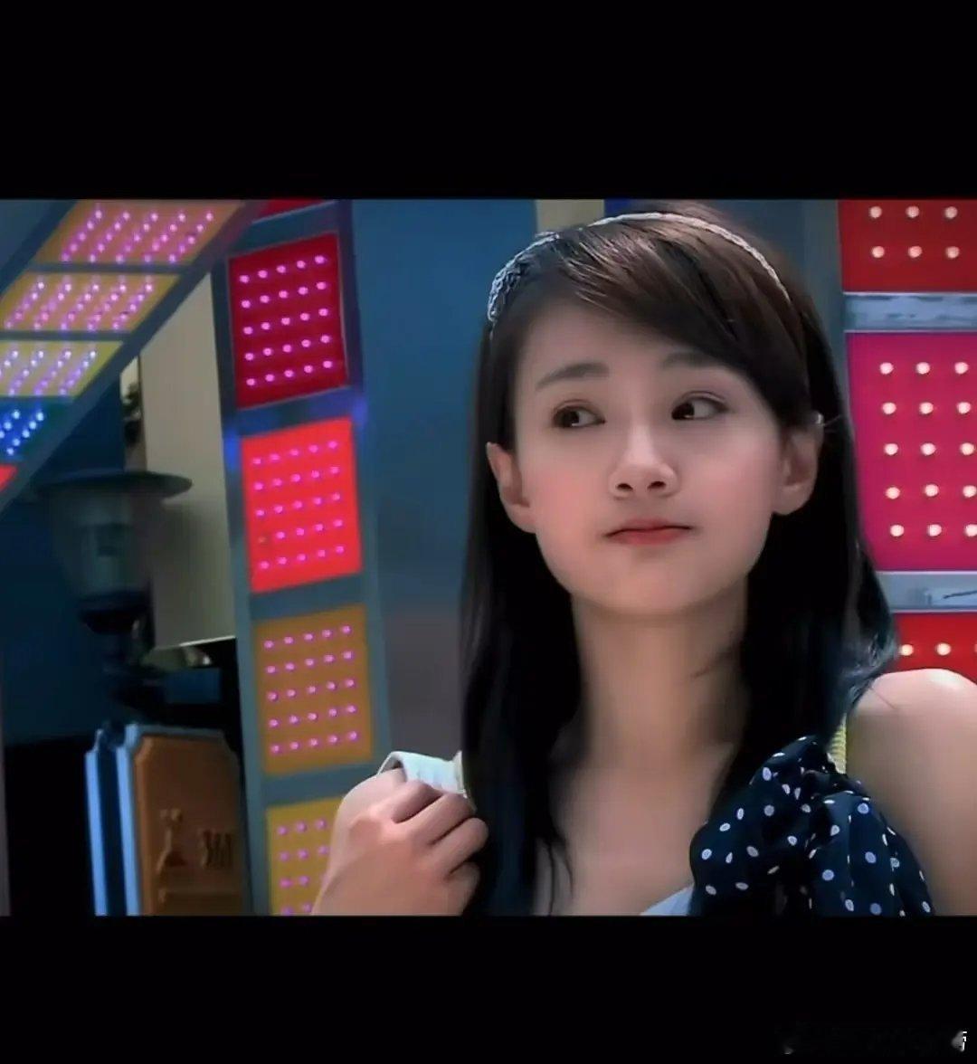 章若楠可以媲美流星雨时期爽子的颜值吗？ 