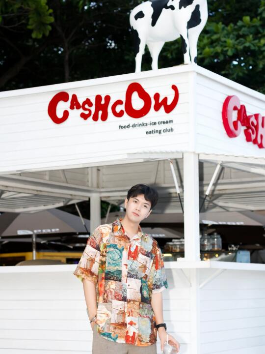 万宁🌴说是这里随便拍都出片…