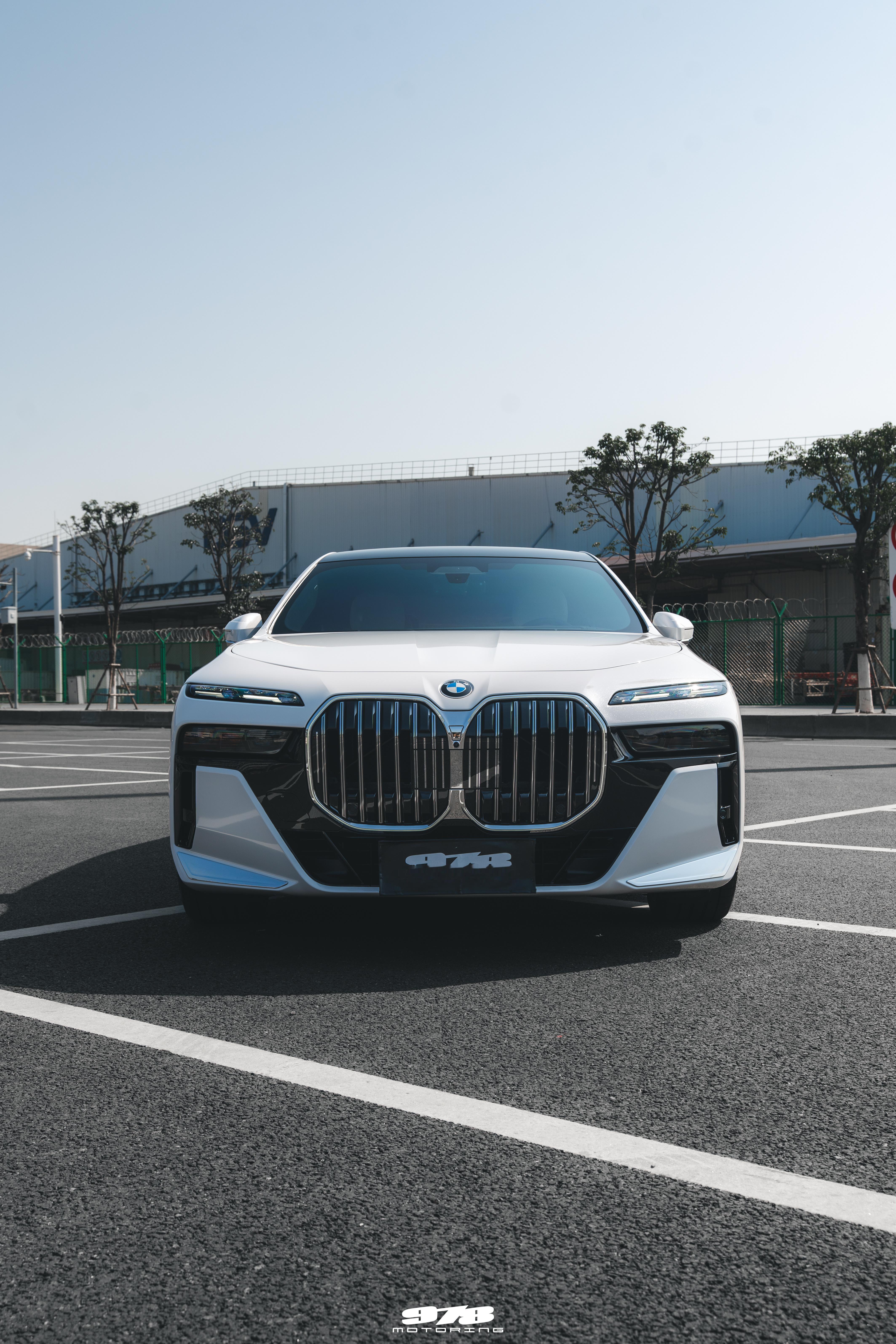 978Motoring出品宝马G70全新7系XPEL P系列透明车衣+高亮白新涂