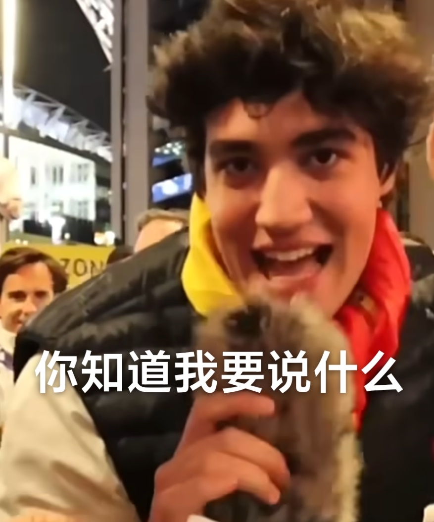 大黄还是没有回复，还能洗的大H[汗]真是让人惆怅恍惚间让我想起郭德纲的一个相声《