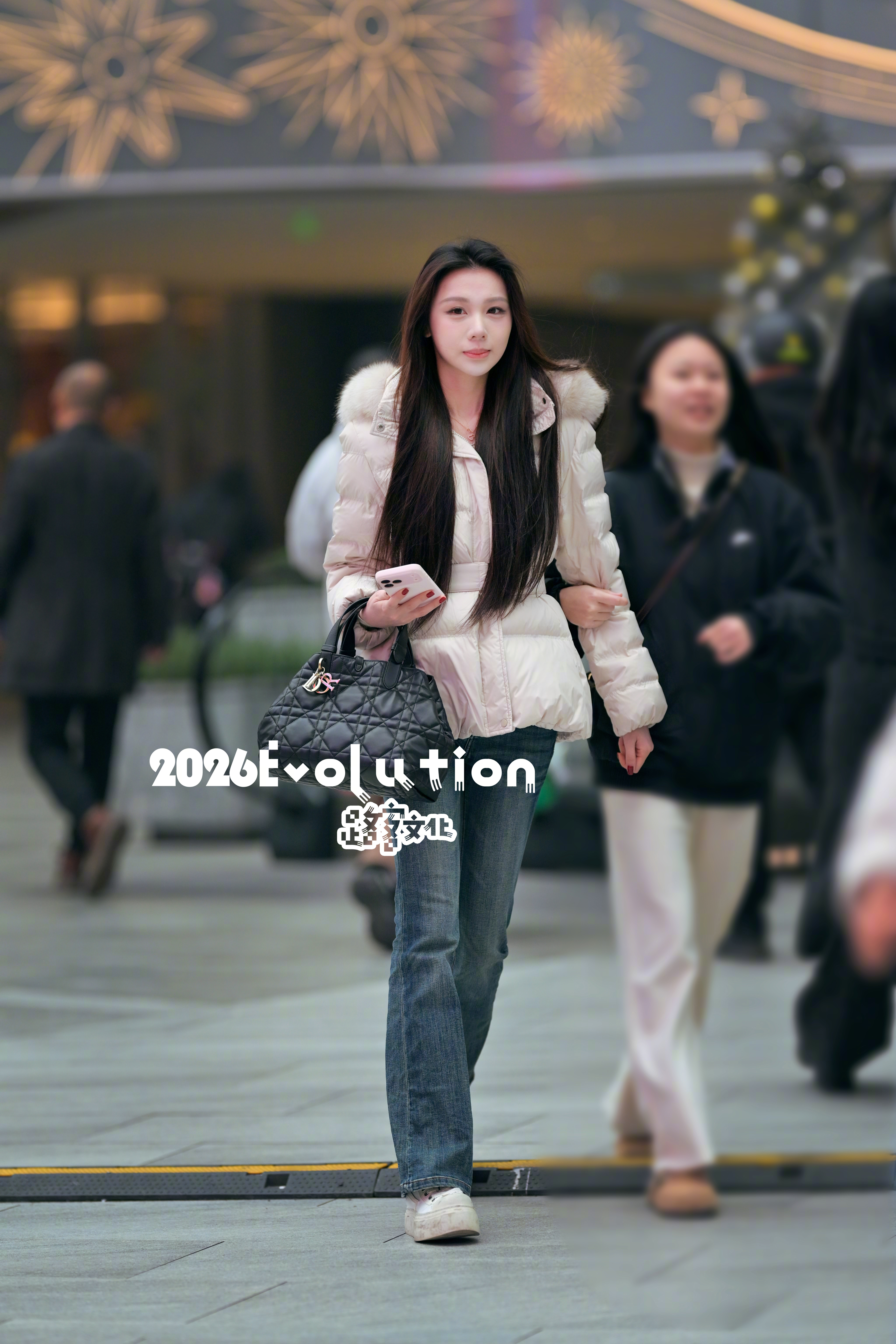 小姐姐很漂亮再来一张 