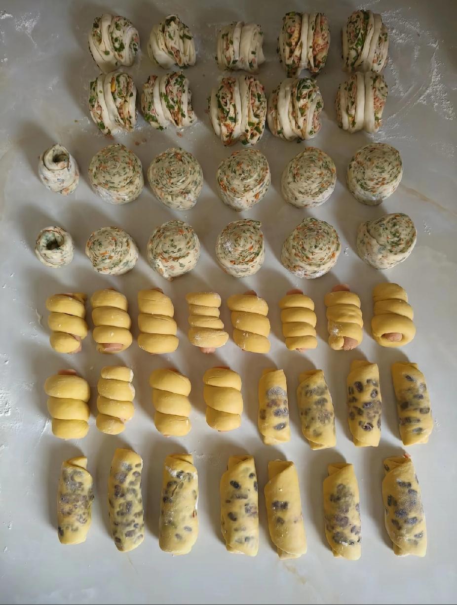 90岁的奶奶给的长寿秘诀
长寿最好的方法
一，规律的生活。，保持淡泊心境。
二，