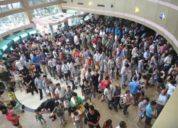 中国或将迎来人口死亡高峰，2022年死亡人数来到1041万，2023年为1110