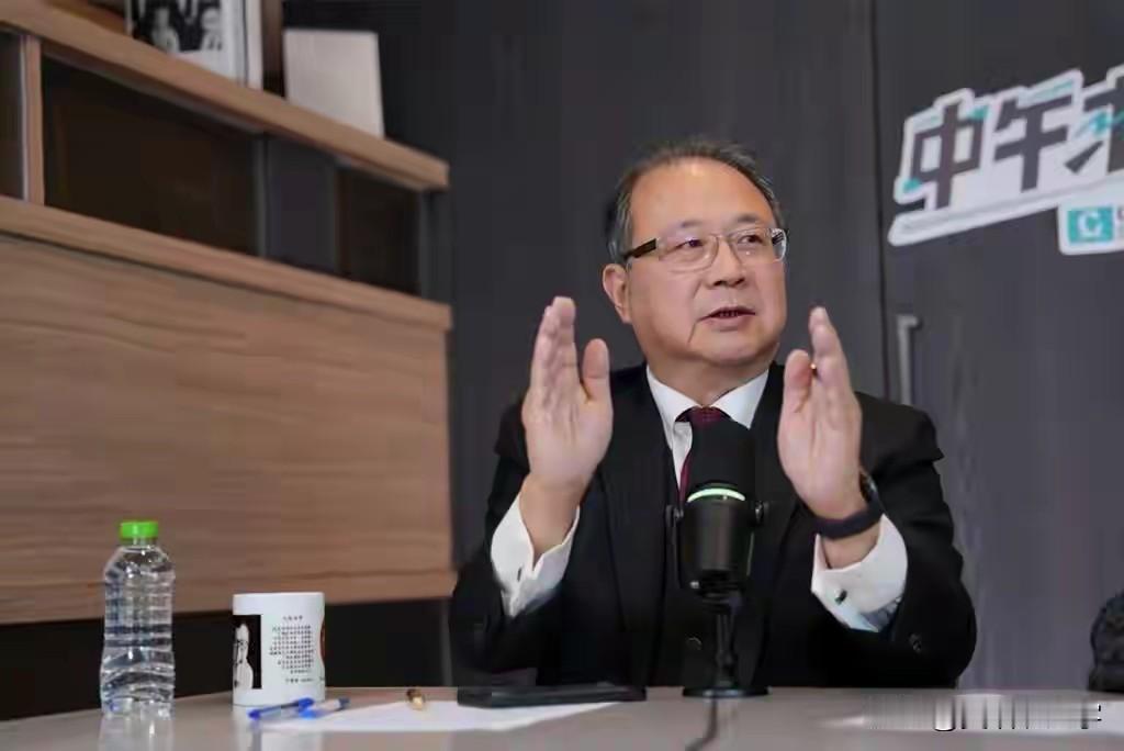 岛内学者黄介正对美军俘虏委瑞内拉总统马杜罗，跟对岸的围岛军演作对比，得出一个新的