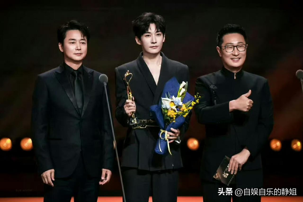 刘学义真应该向欧豪好好学习学习了。

欧豪没搭85花以前，虽然资源不错，但也圈的