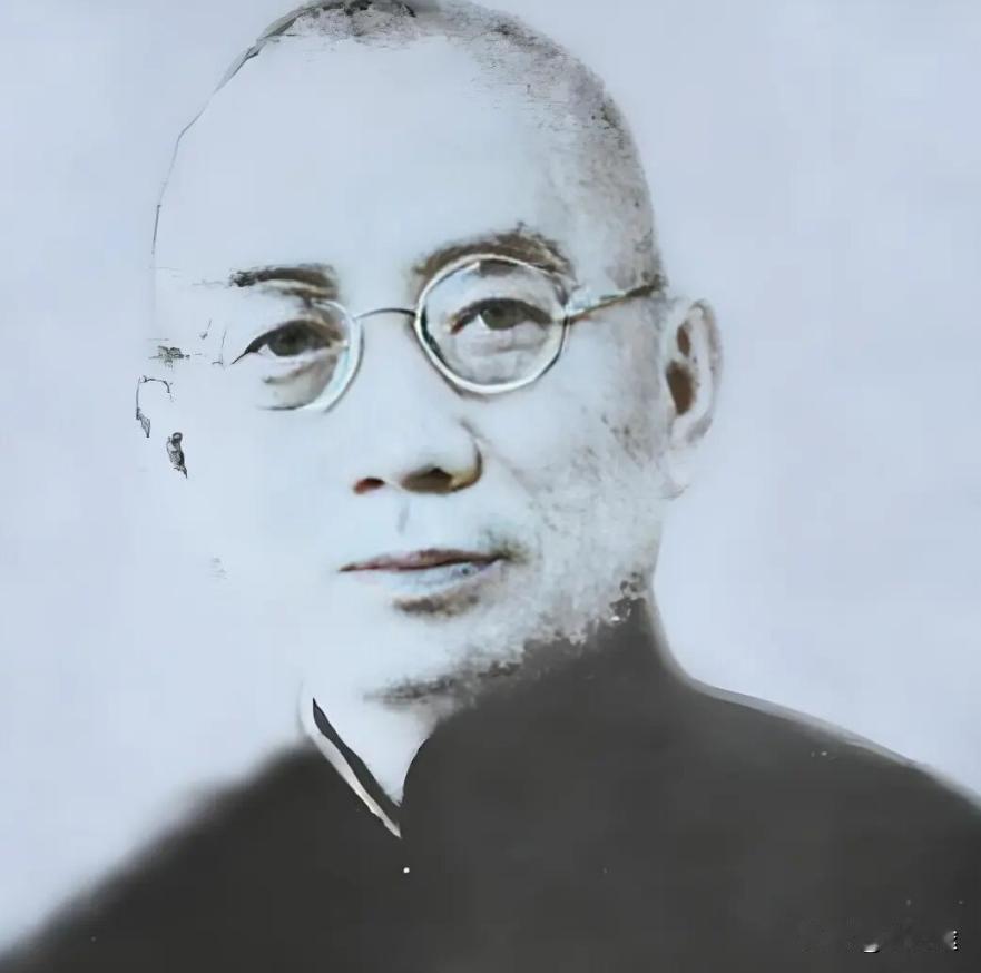 吴忠信与蒋介石 1922 年结拜，却不以此张扬；他多次承担调解派系、治理边疆这类