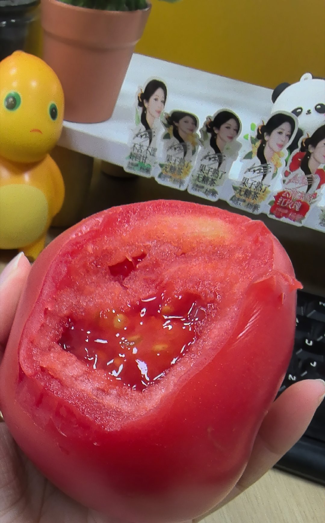 名媛の下午茶时间。西红柿热量低 ​​​