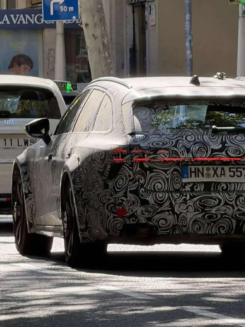 全新奥迪A6 allroad C9 测试版 在巴塞罗那亮相