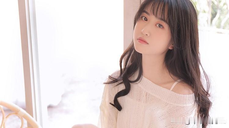 男人撩中年女人，目的很明确：
1、图个安慰，排解内心的空虚；
2、玩暧昧，享受情