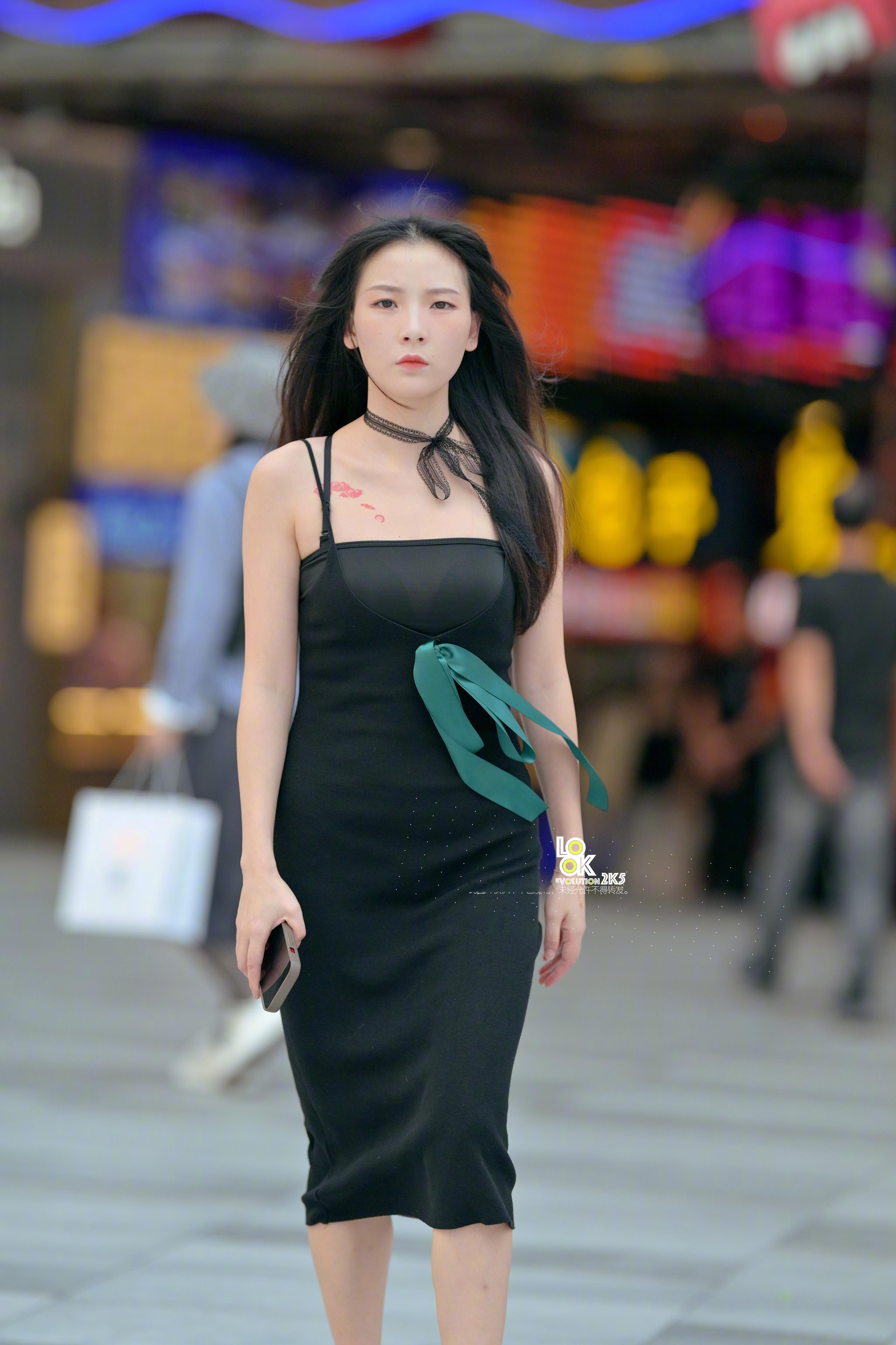 一点不畏惧陌生摄影师的镜头 厉害了 ​​​