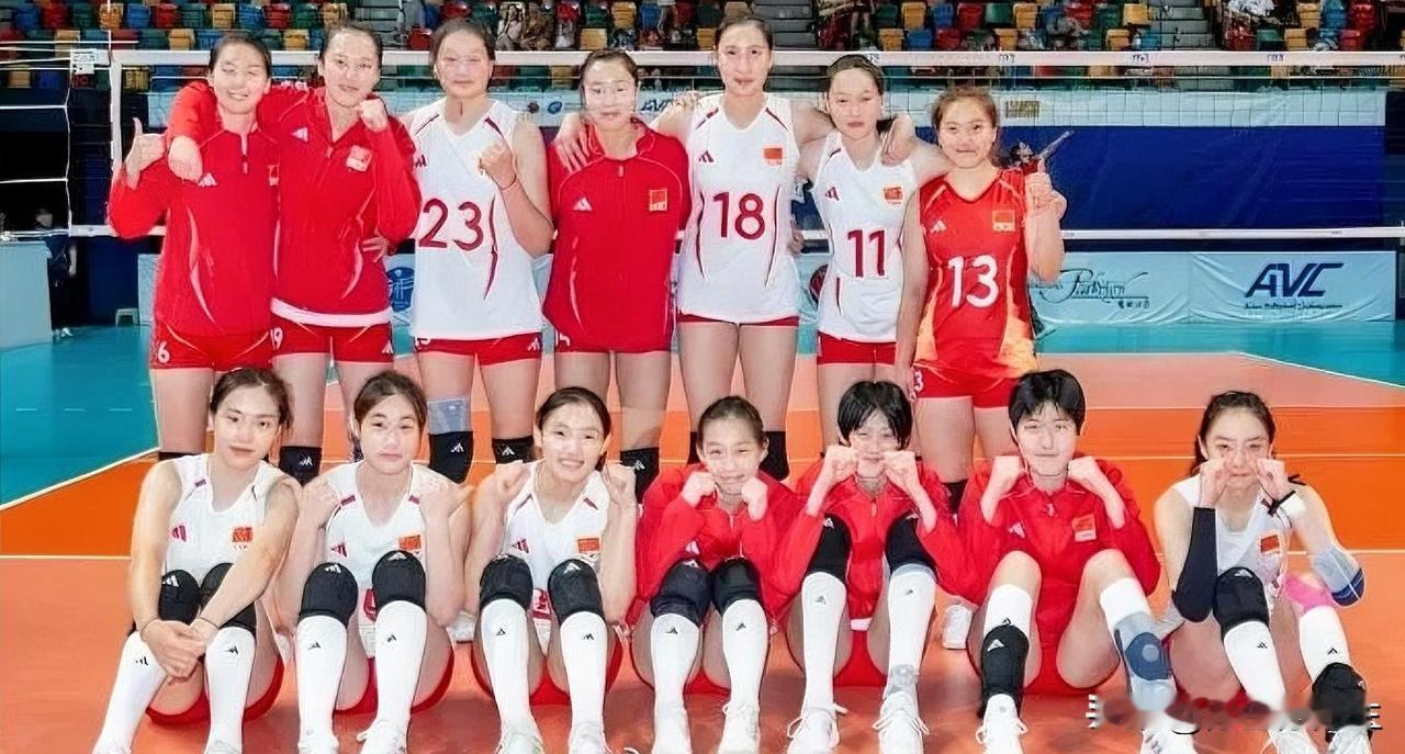 16-25，19-25，15-25，中国女排0-3负于日本女排，获得亚洲东区锦标