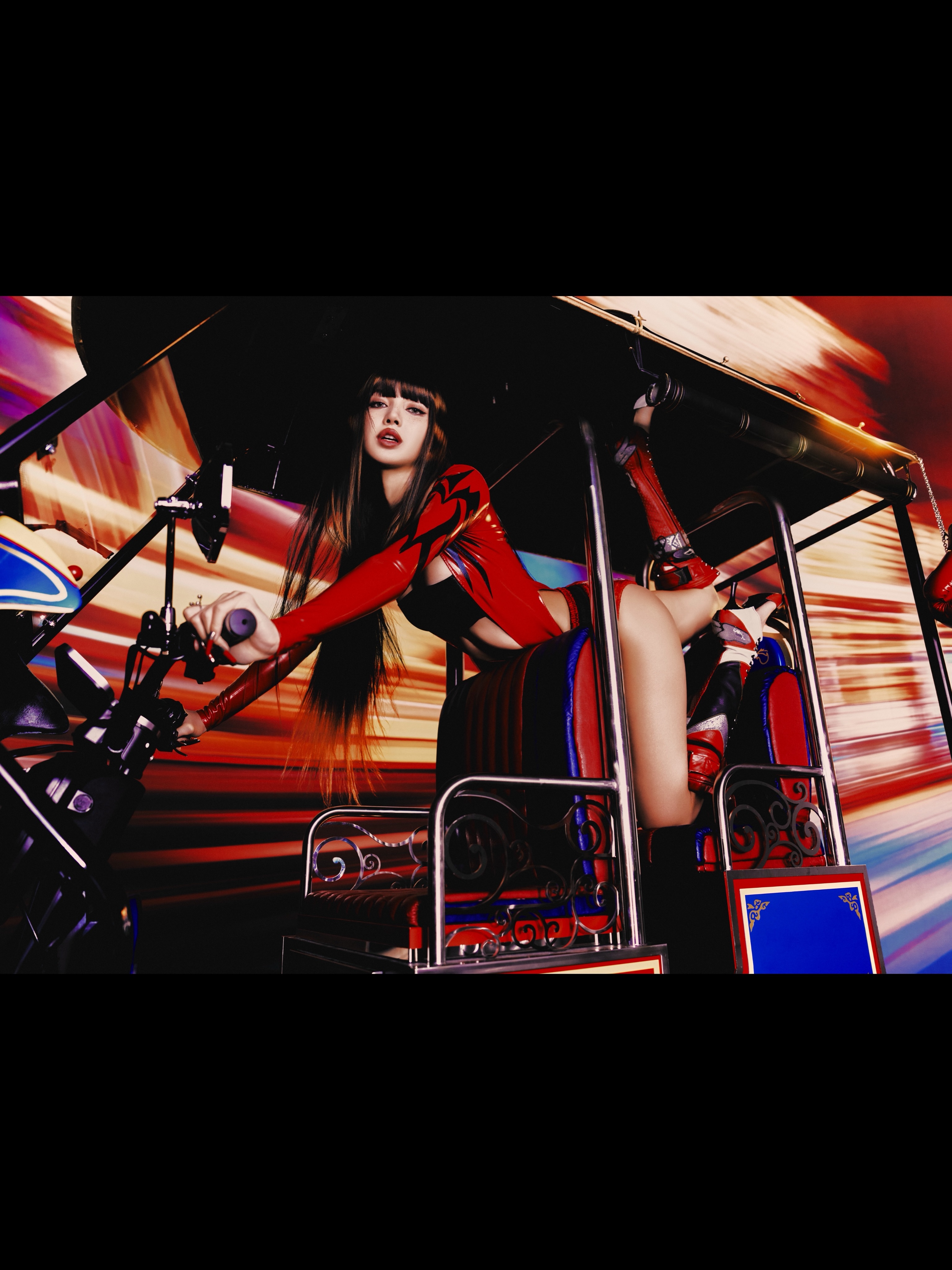 【新歌视觉】 饶舌辣丽莎 LISA新单曲《SaWaDiKa》视觉图一组：/LIS
