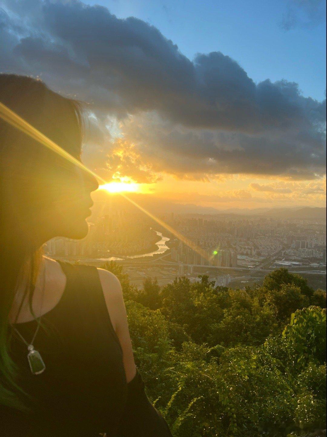 在六点半 签收浪漫💛  ​​​