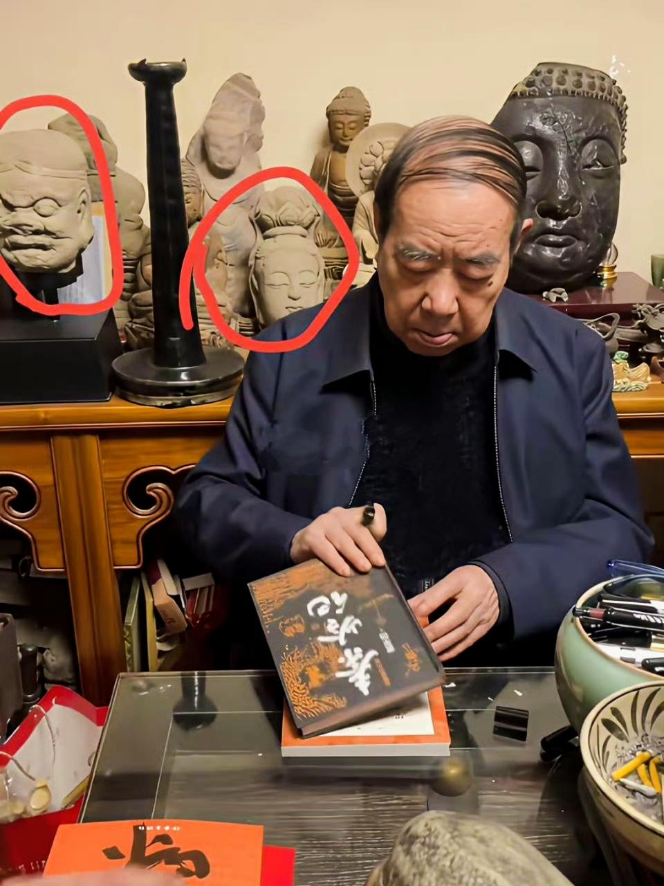 都说可怜天下父母心，但你会同情贾平凹吗？贾浅浅的学术生涯算是真正结束了，没了副教