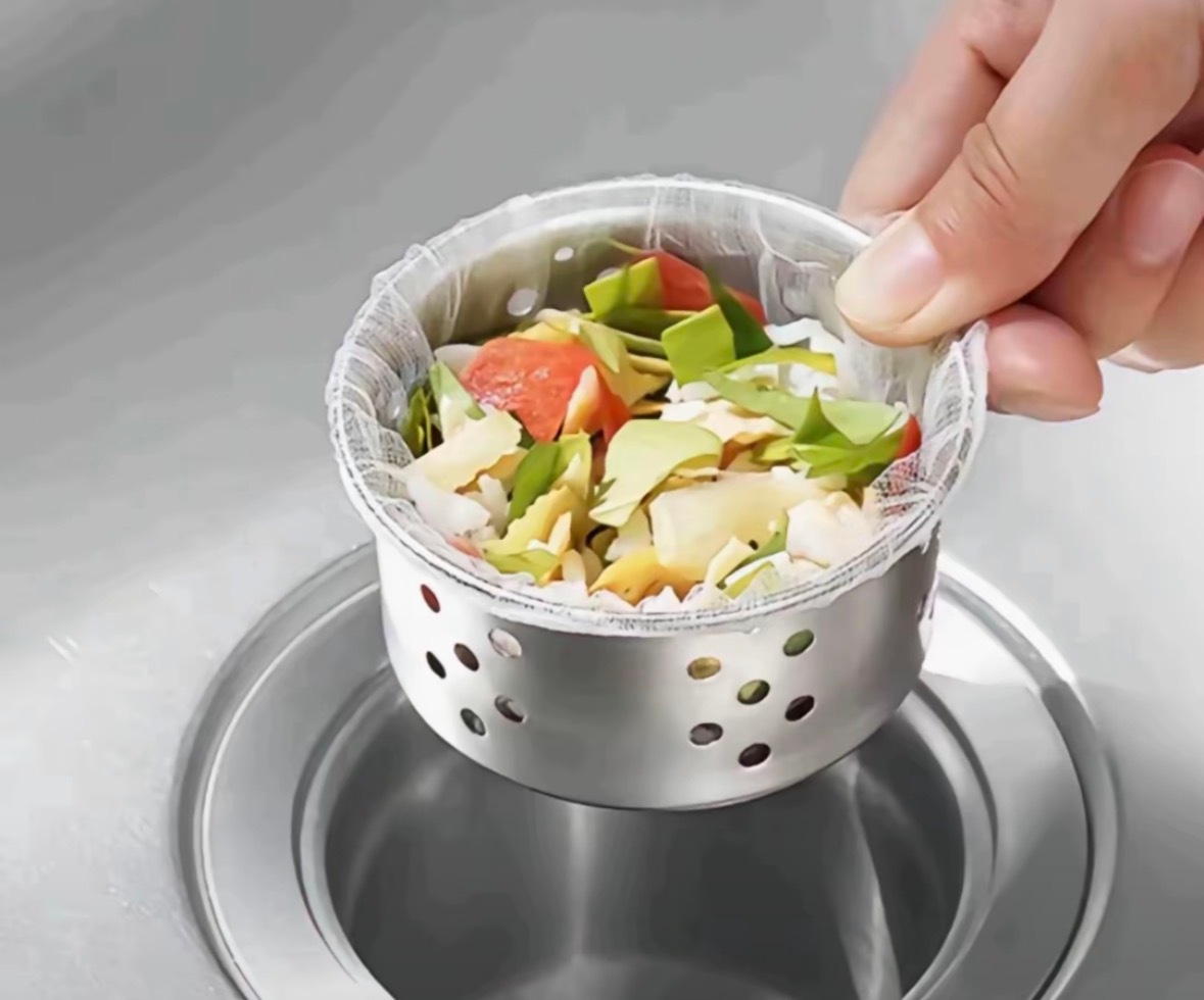 三天前的法嘉批：太多饭了根本吃不完 吃不了的喂狗如今的法嘉批： 