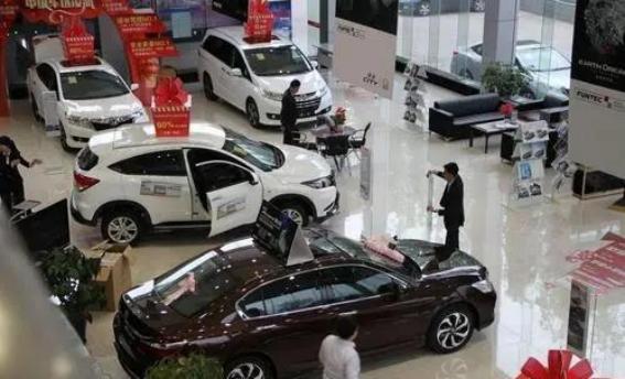 为啥买车之后，要在4S店放一夜才能开走？老司机：里面套路很深
 
在当今社会，汽