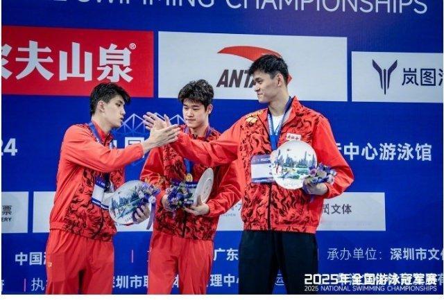 潘展乐8赛8金后自我分析潘展乐自我分析了自己的自由泳项目，100米还是最强的主项