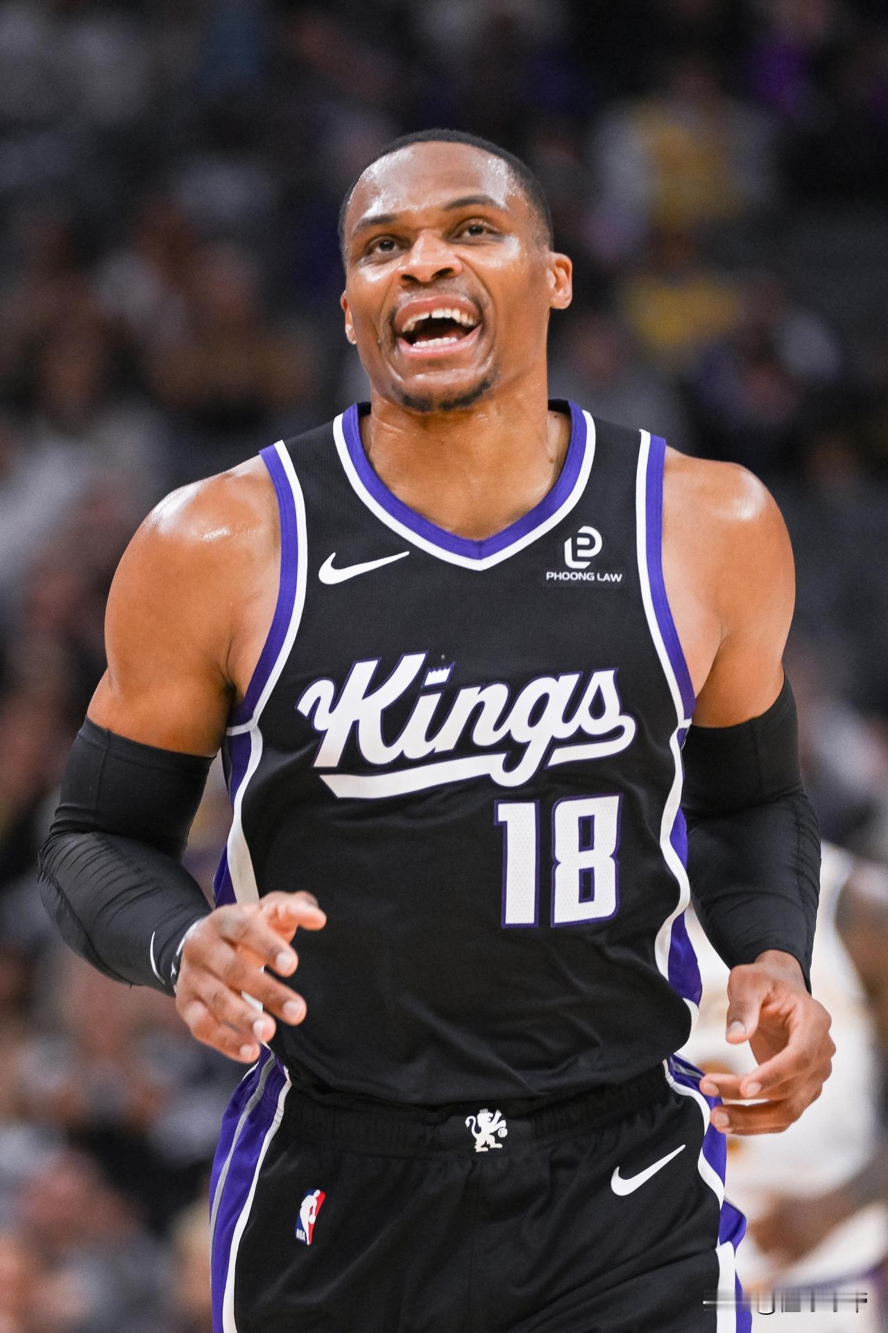 MVP老了也是MVP，威少梦回巅峰爆砍23+16+10三双数据!

在今天国王与