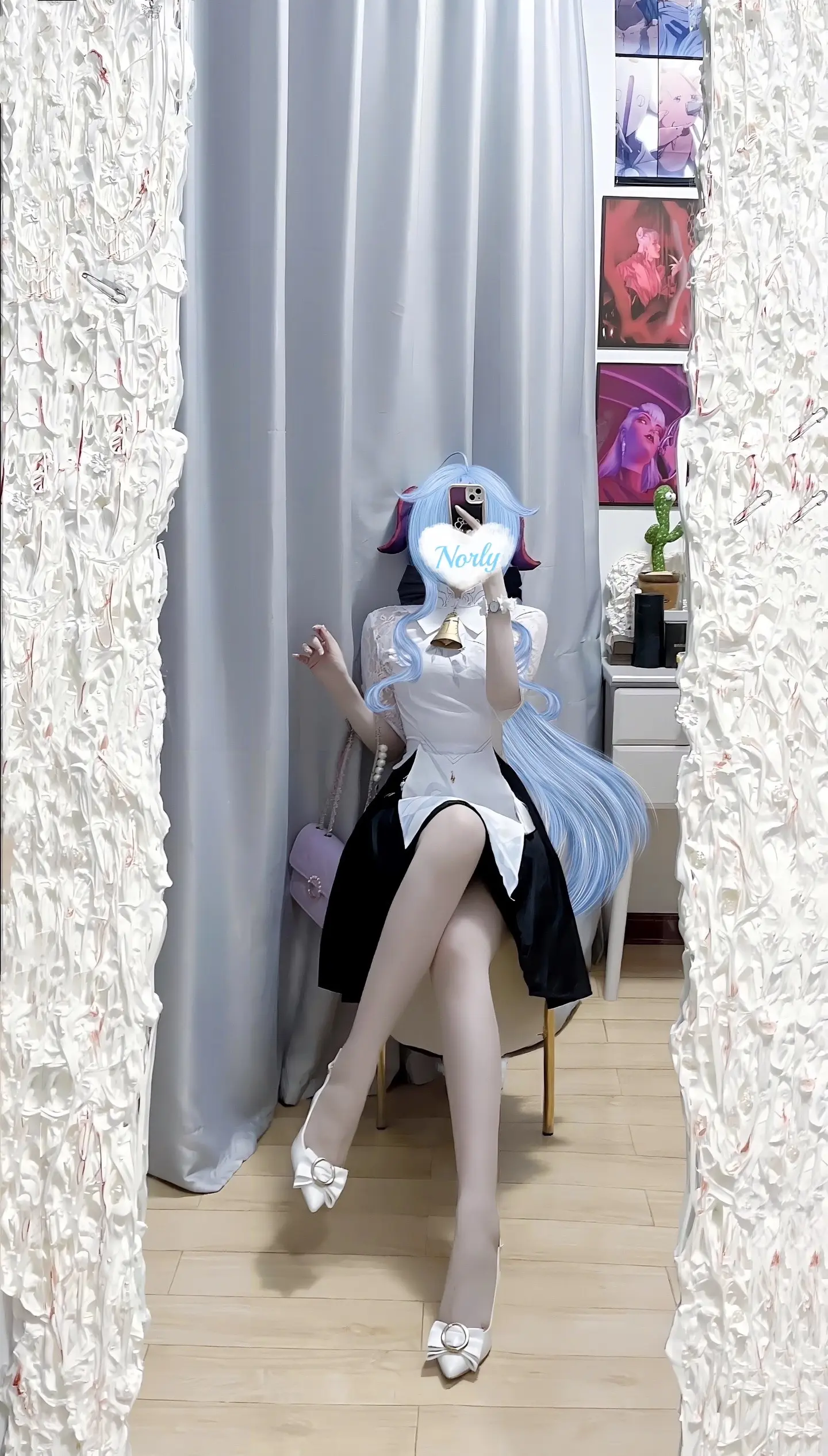 喜欢一个人的表现是不会骗人的，不信你看我。