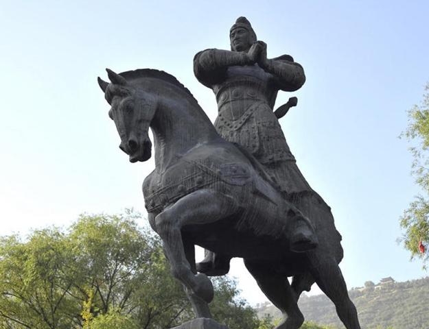 二十三岁封狼居胥六战全胜却死因成谜，我翻遍史书才明白，霍去病为何让后人念念不忘两