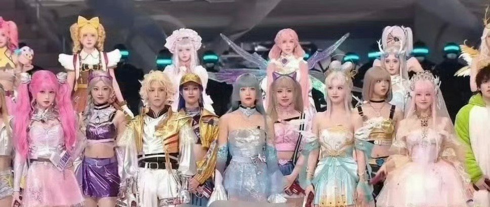虞书欣、华晨宇、宋茜、田曦薇的刺激之夜同框截图，谁的生图颜值最能打？ ​​​